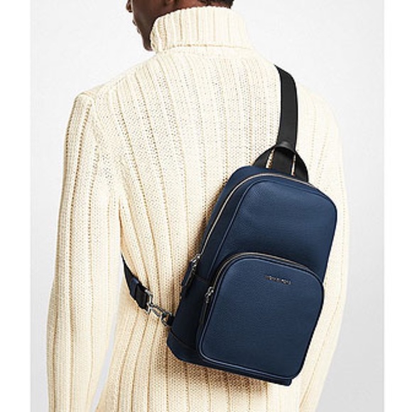 Michael Kors Cooper Commuter Sling Pack - Picture 3 of 4